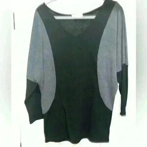 Shulami Pullover Lightweight Sweater, Size L